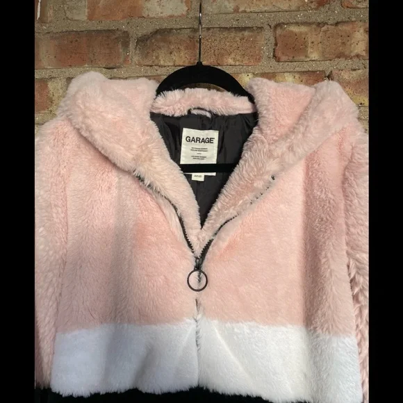 Garage Faux Fur Plush Varsity Jacket🖤 - Picture 2 of 10